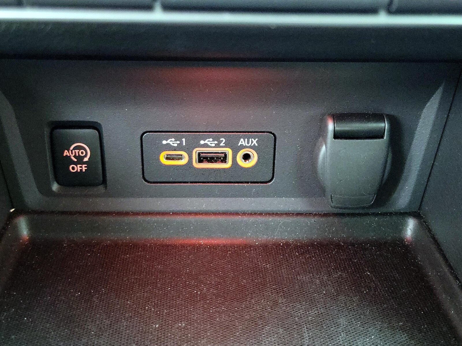 2025 Nissan Sentra SR - Photo 19