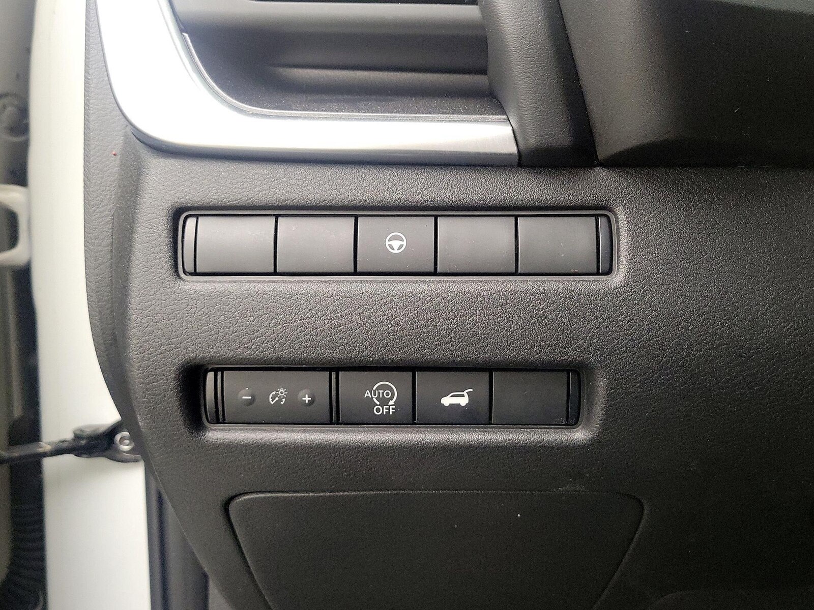 2024 Nissan Rogue SV - Photo 14