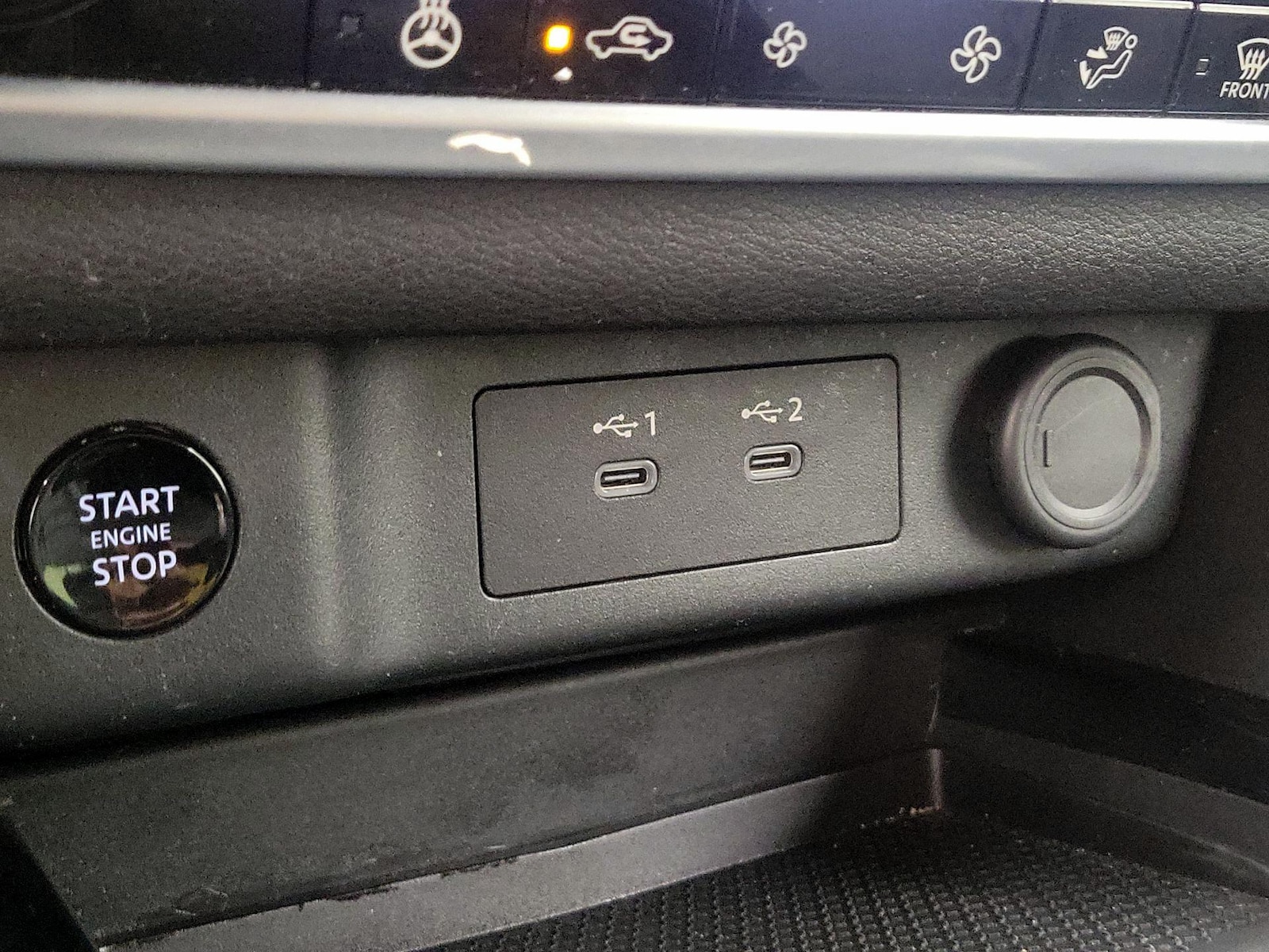 2024 Nissan Rogue SV - Photo 19