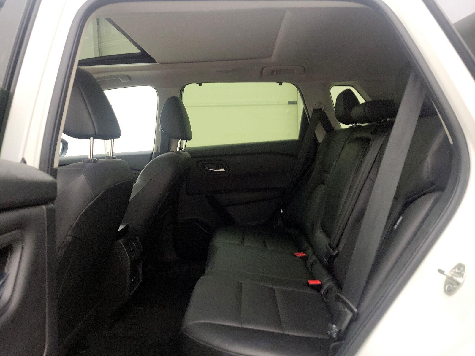 2024 Nissan Rogue SV - Photo 21