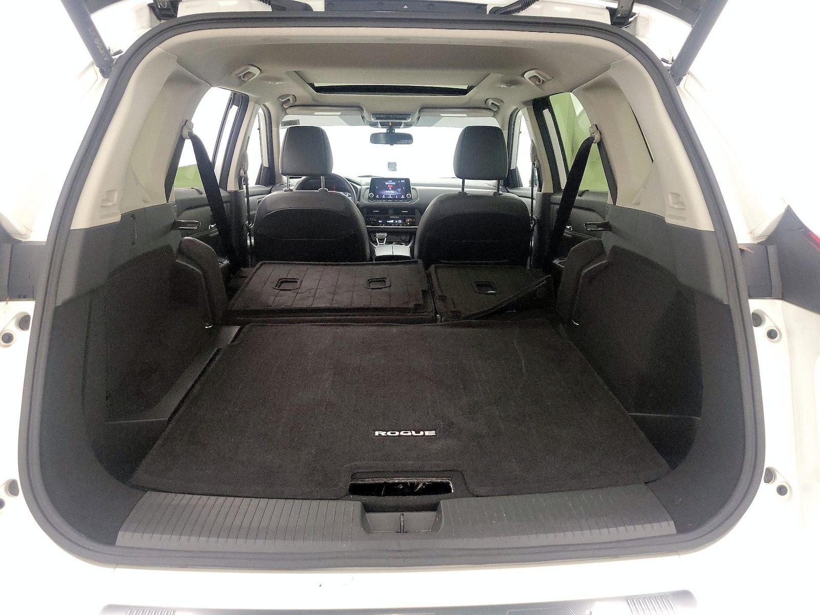 2024 Nissan Rogue SV - Photo 23