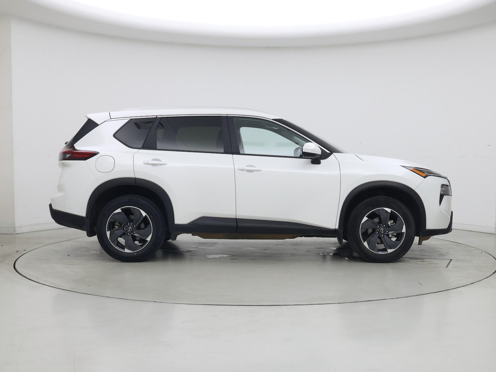 2024 Nissan Rogue SV - Photo 8
