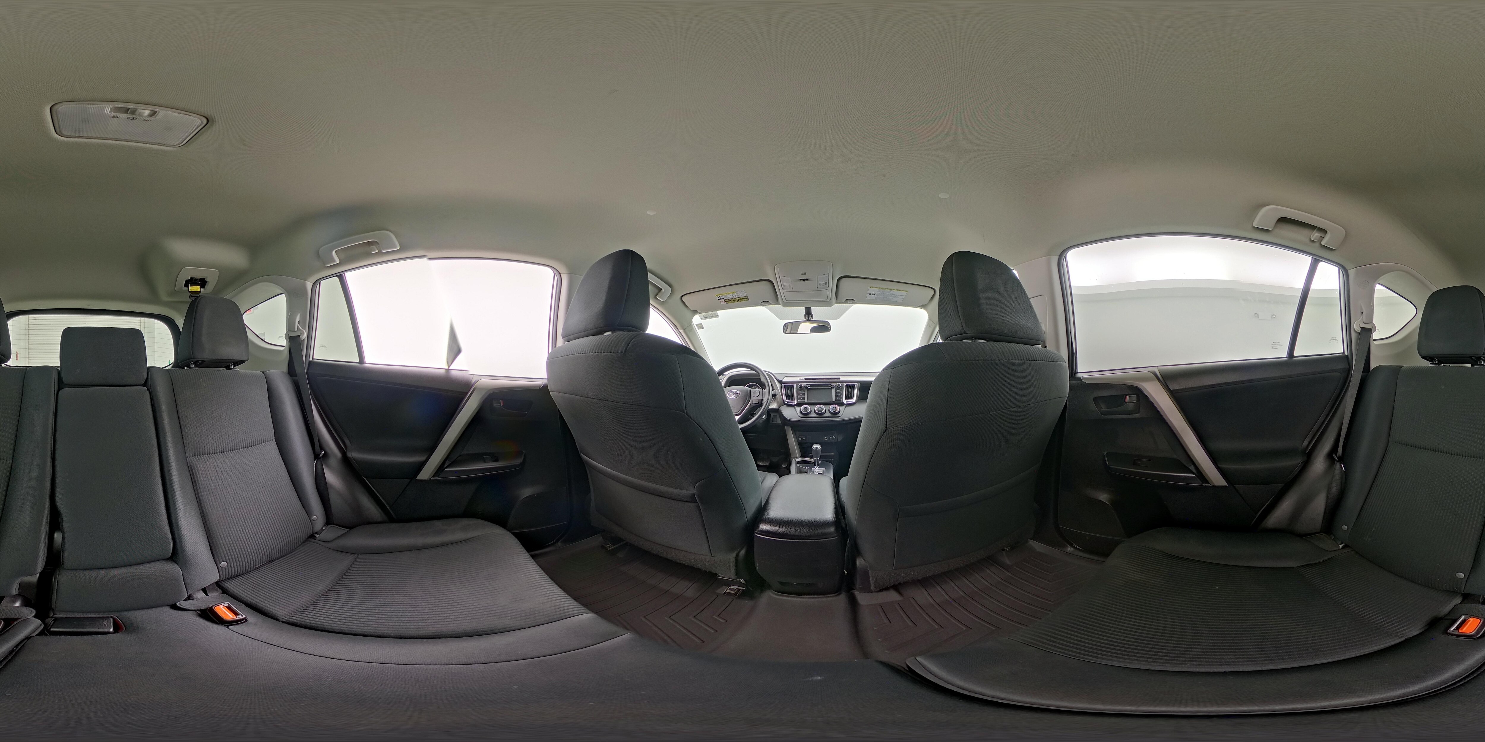2016 Toyota RAV4 LE - Photo 25