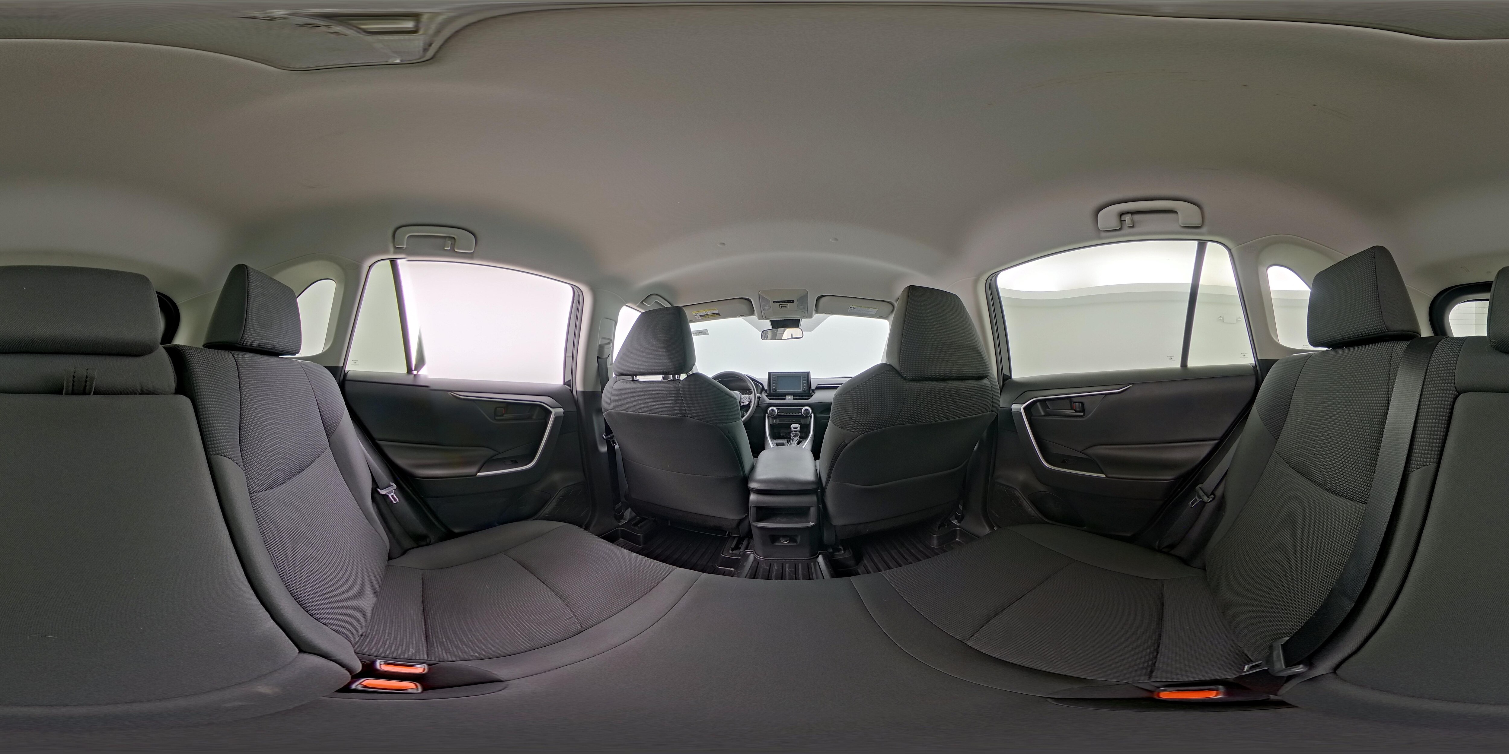 2019 Toyota RAV4 LE - Photo 26