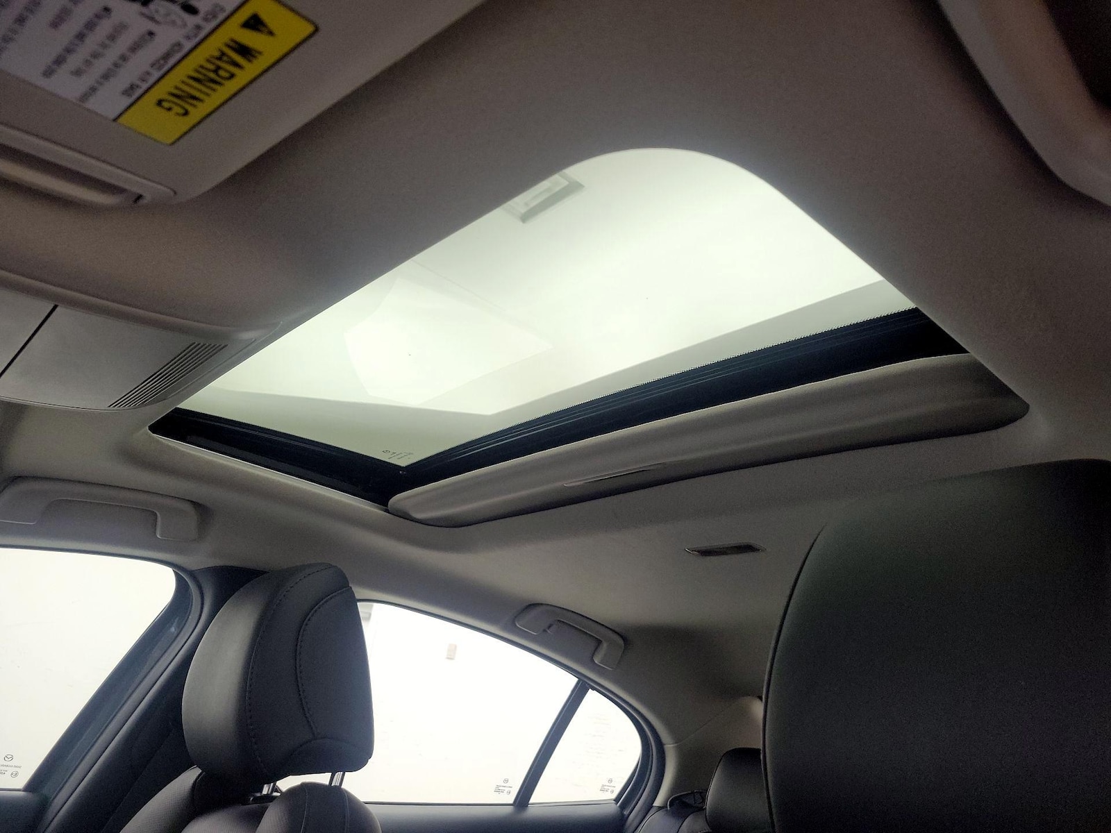 Sunroof(s) & Overhead Airbags
