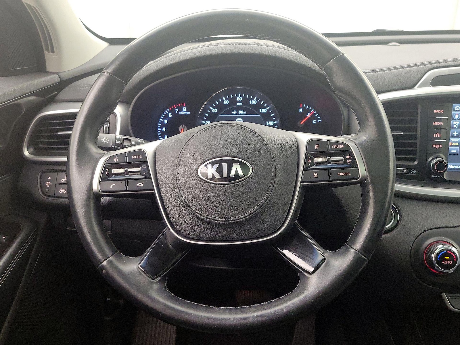 2019 Kia Sorento EX - Photo 11