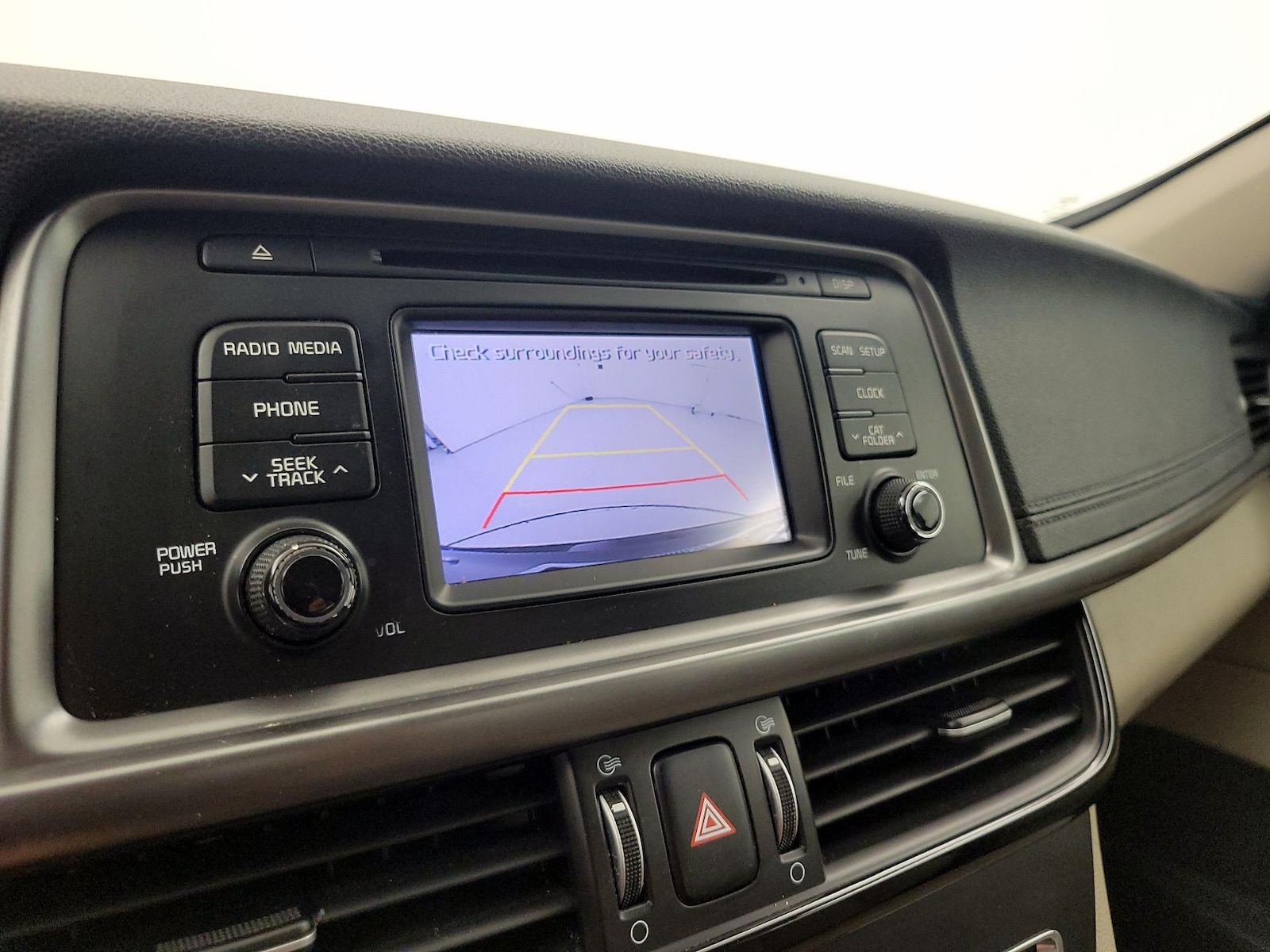 2016 Kia Optima LX - Photo 15