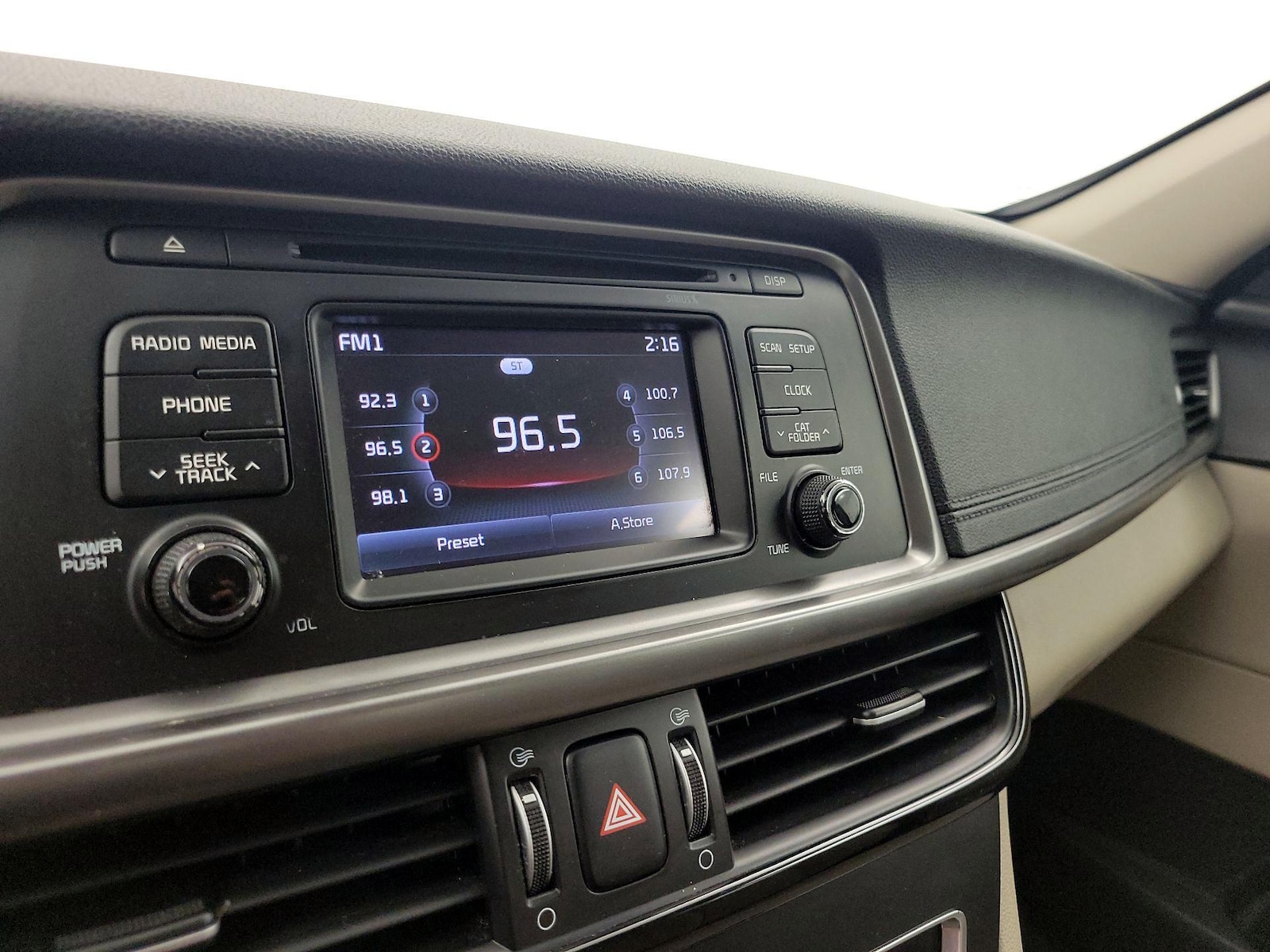 2016 Kia Optima LX - Photo 16