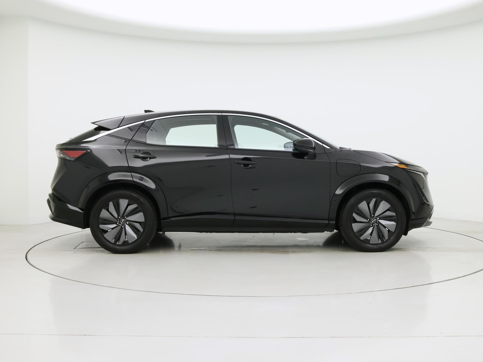 2024 Nissan ARIYA Engage - Photo 8