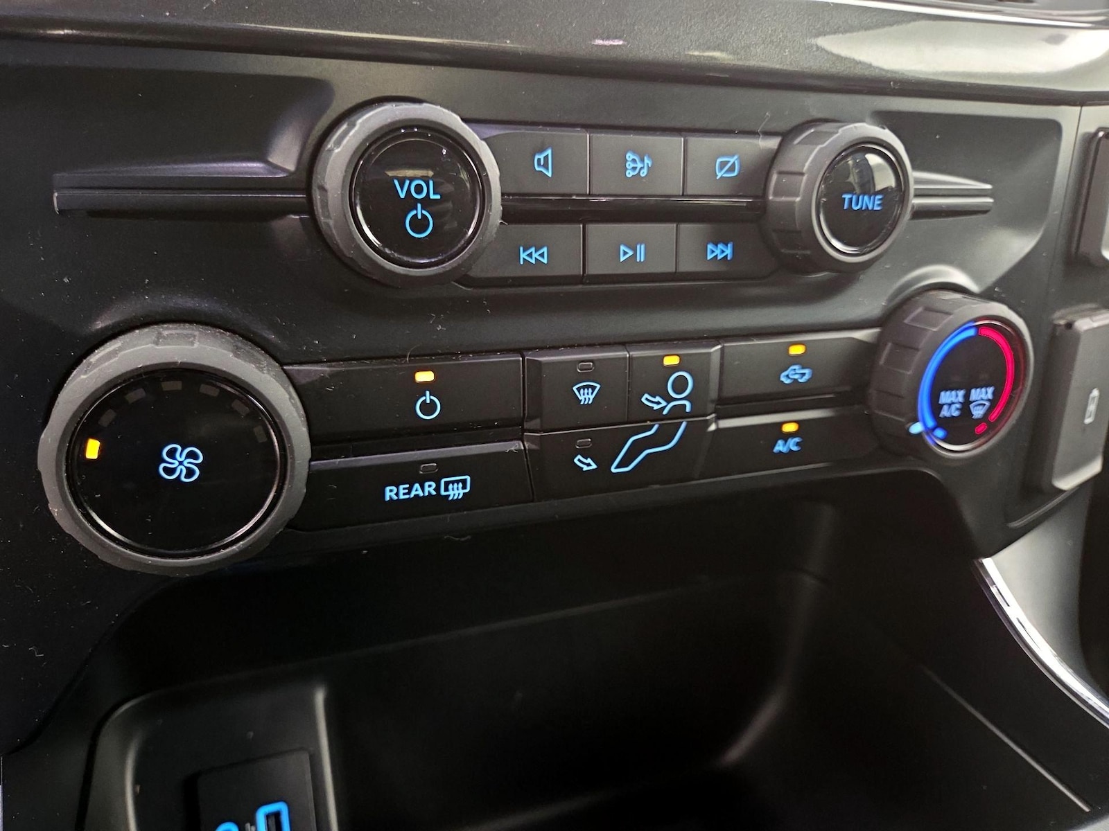 2024 Ford F-150 STX - Photo 17