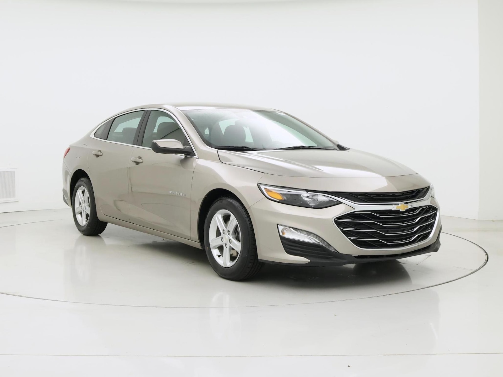 2024 Chevrolet Malibu 1LT - Photo 2
