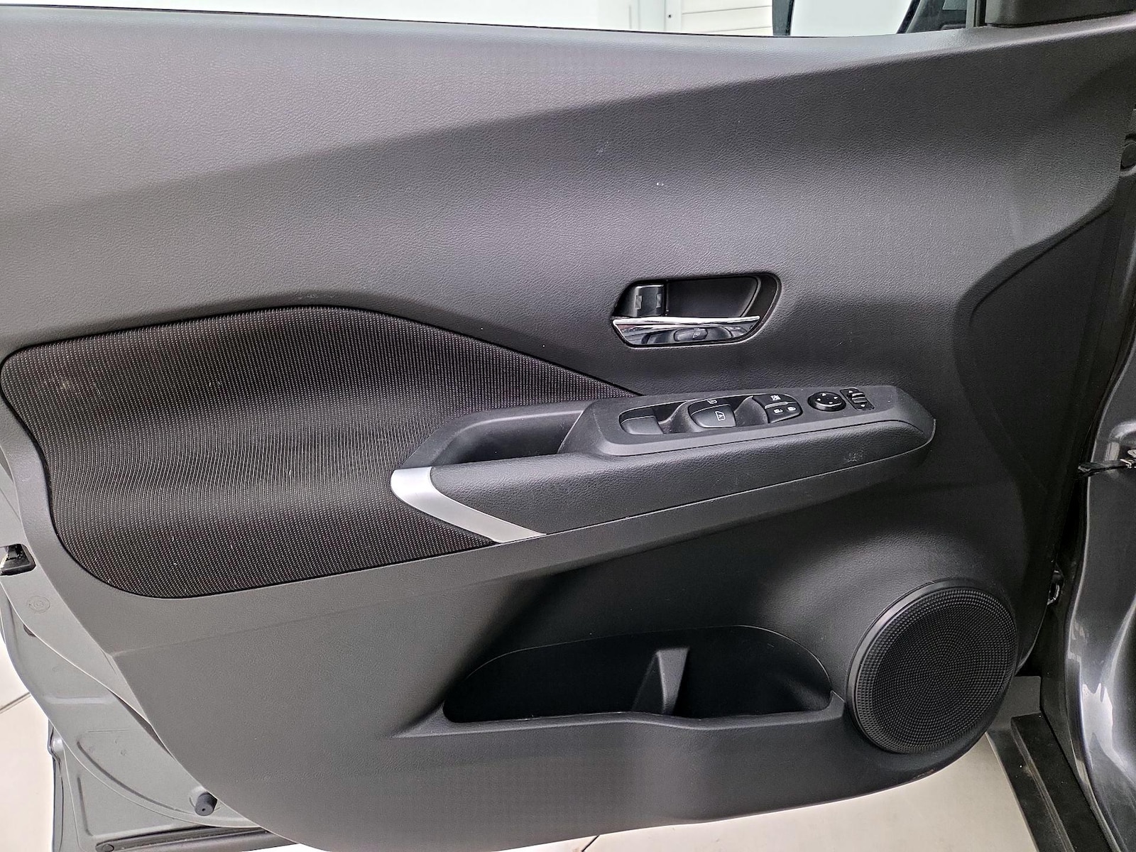 2024 Nissan Kicks SV - Photo 13
