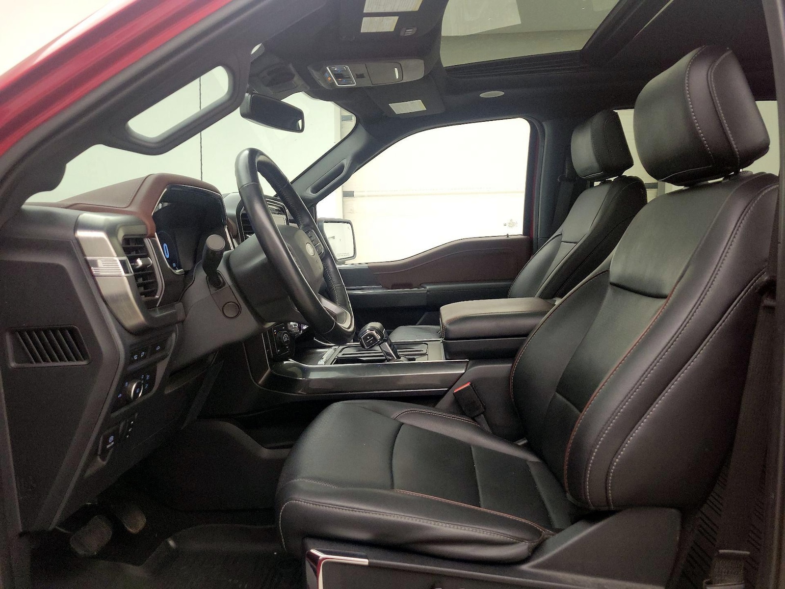 2022 Ford F-150 Lariat - Photo 12