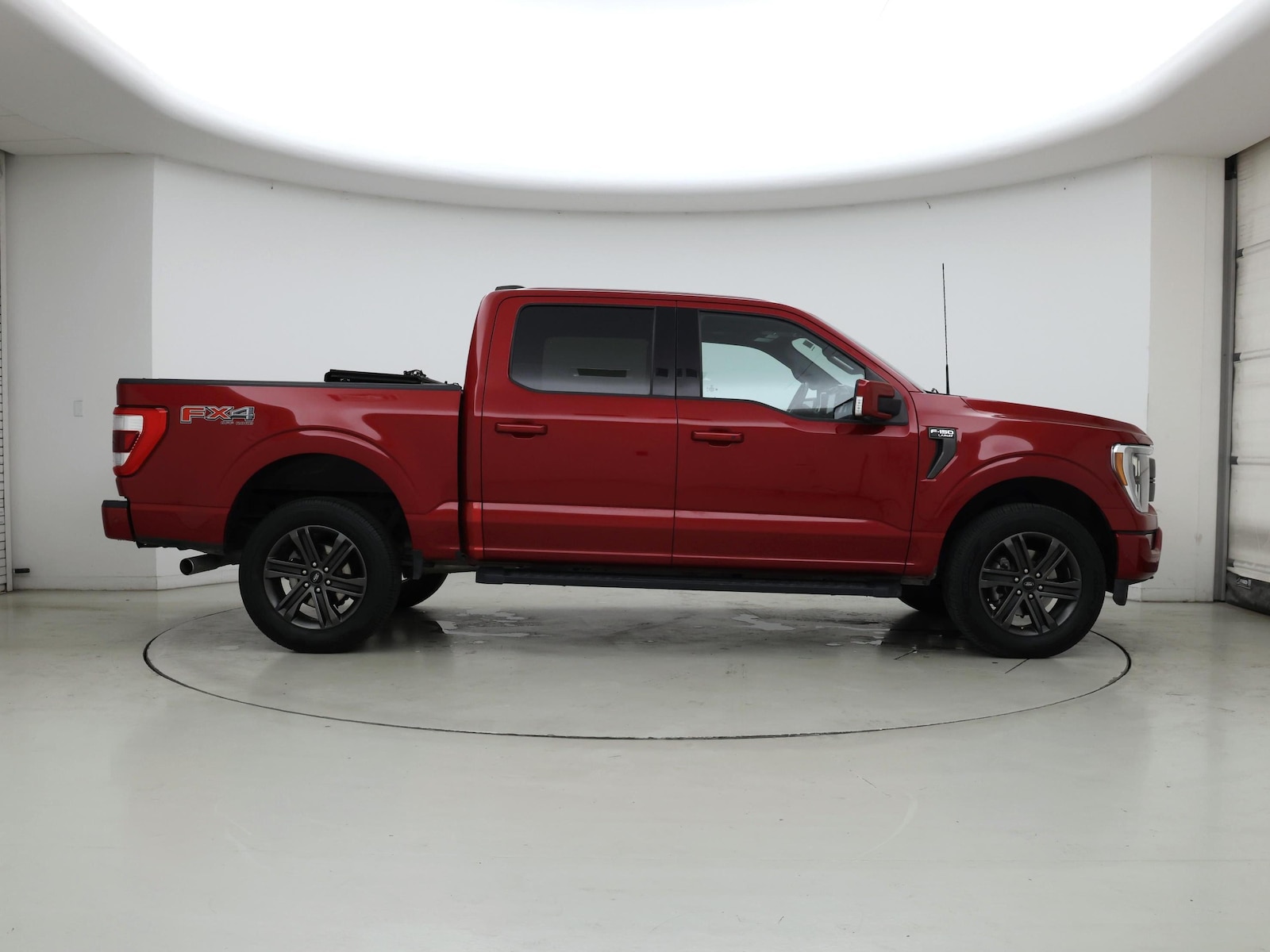 2022 Ford F-150 Lariat - Photo 8