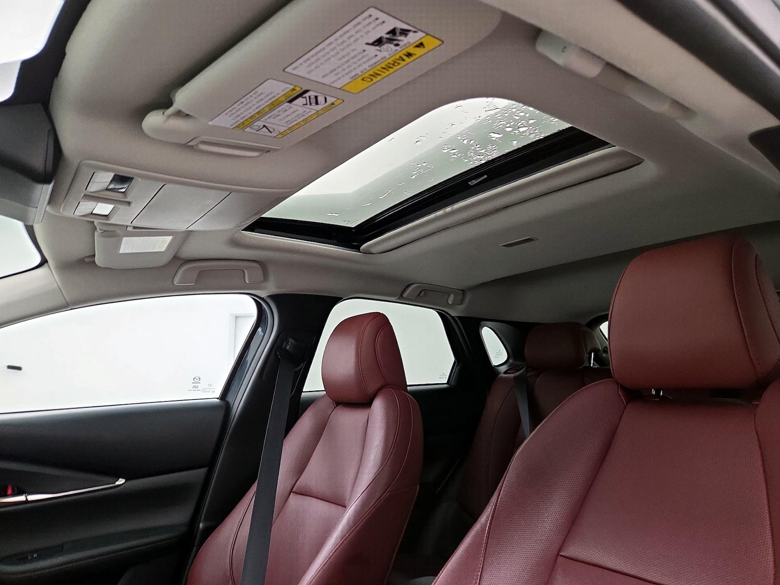 Sunroof(s) & Overhead Airbags