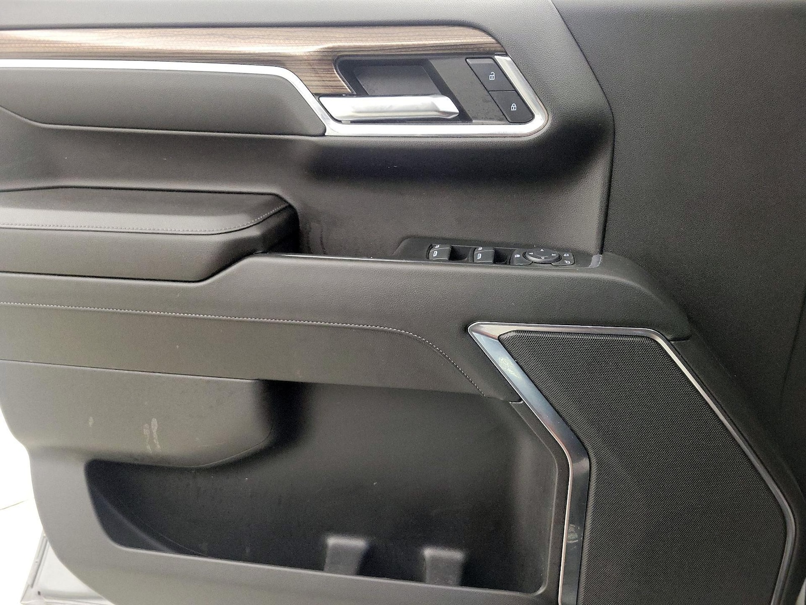 2024 Chevrolet Silverado 1500 LT - Photo 13