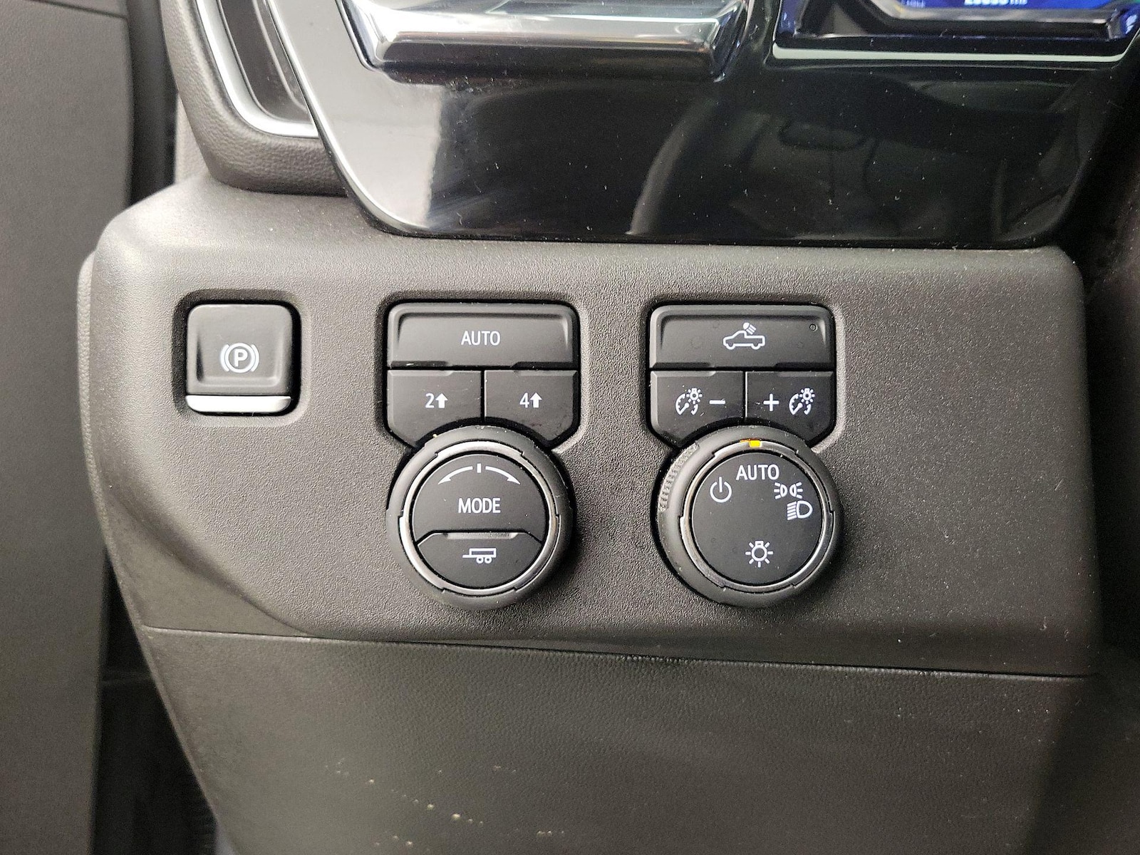 2024 Chevrolet Silverado 1500 LT - Photo 14