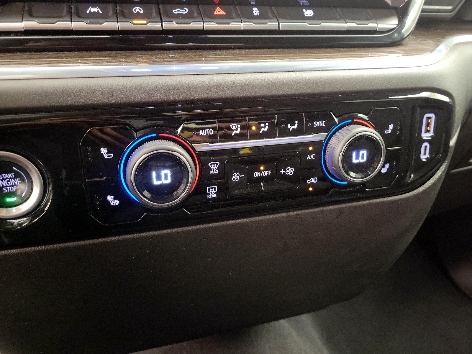 2024 Chevrolet Silverado 1500 LT - Photo 17