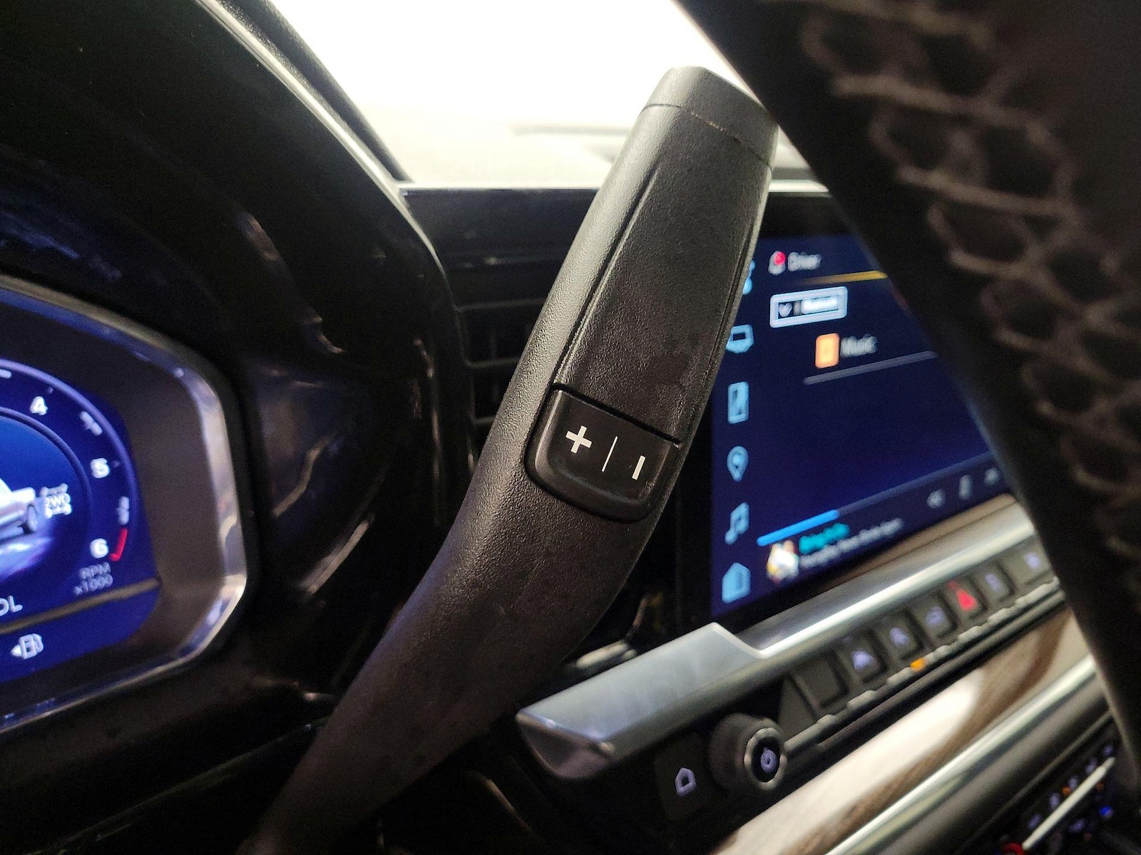 2024 Chevrolet Silverado 1500 LT - Photo 18