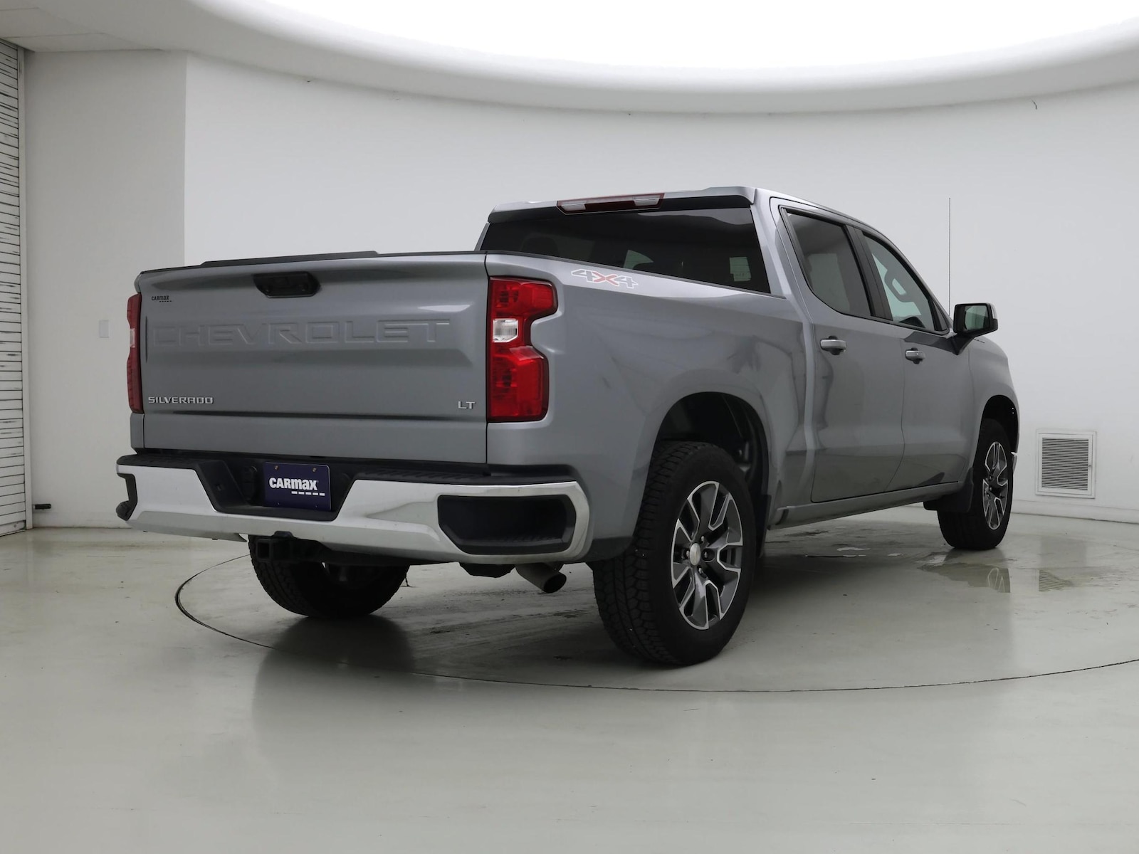 2024 Chevrolet Silverado 1500 LT - Photo 9