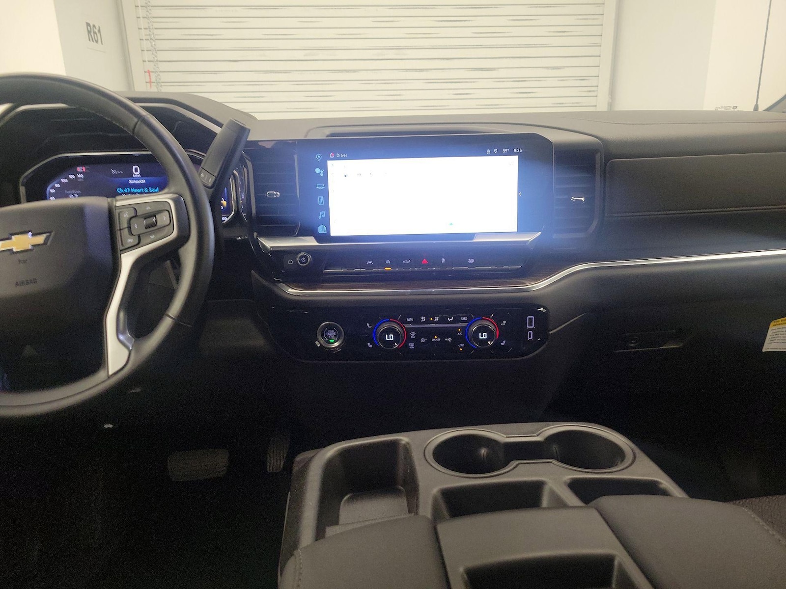 2024 Chevrolet Silverado 1500 LT - Photo 10