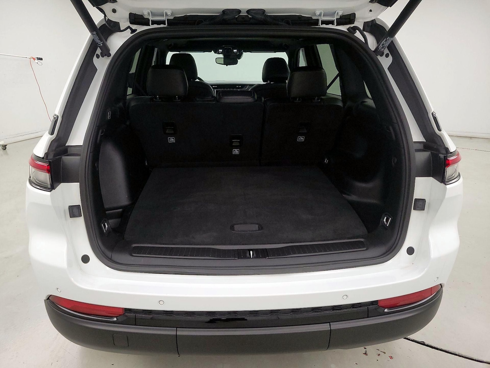 2024 Jeep Grand Cherokee Altitude - Photo 21