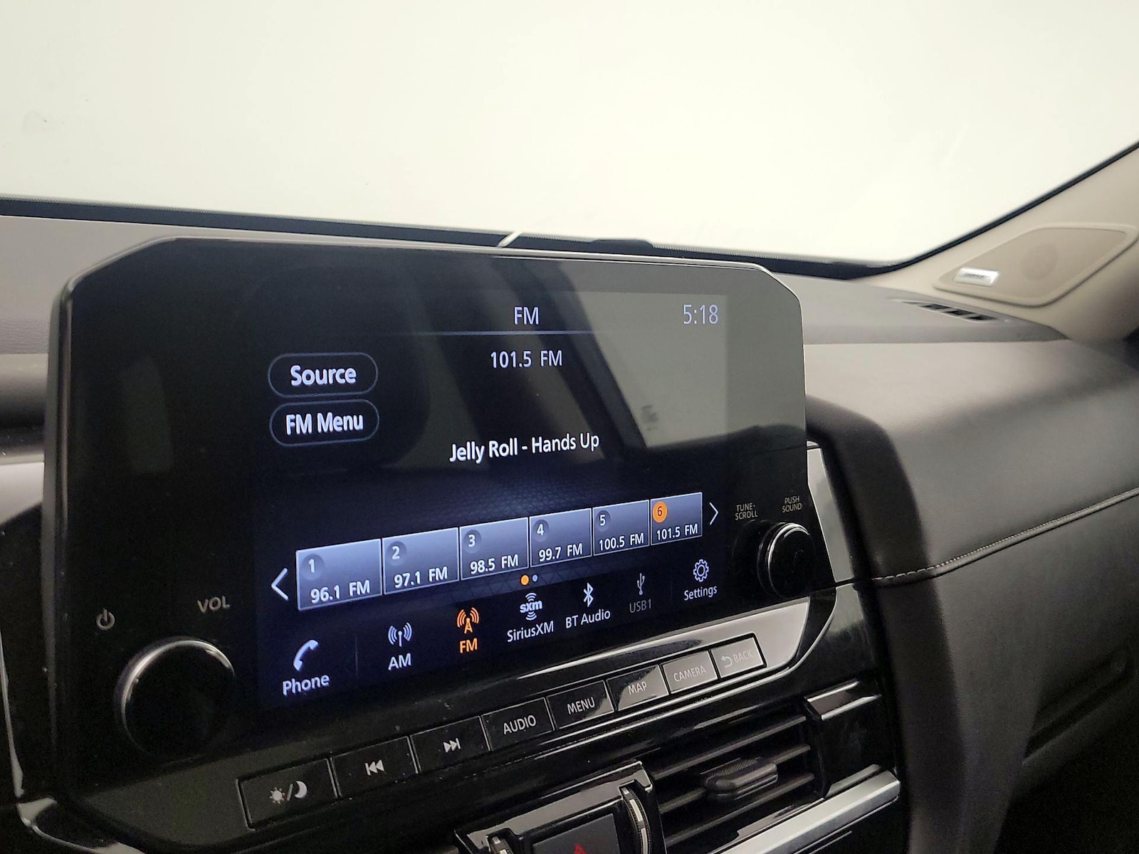 2022 Nissan Pathfinder SL - Photo 17
