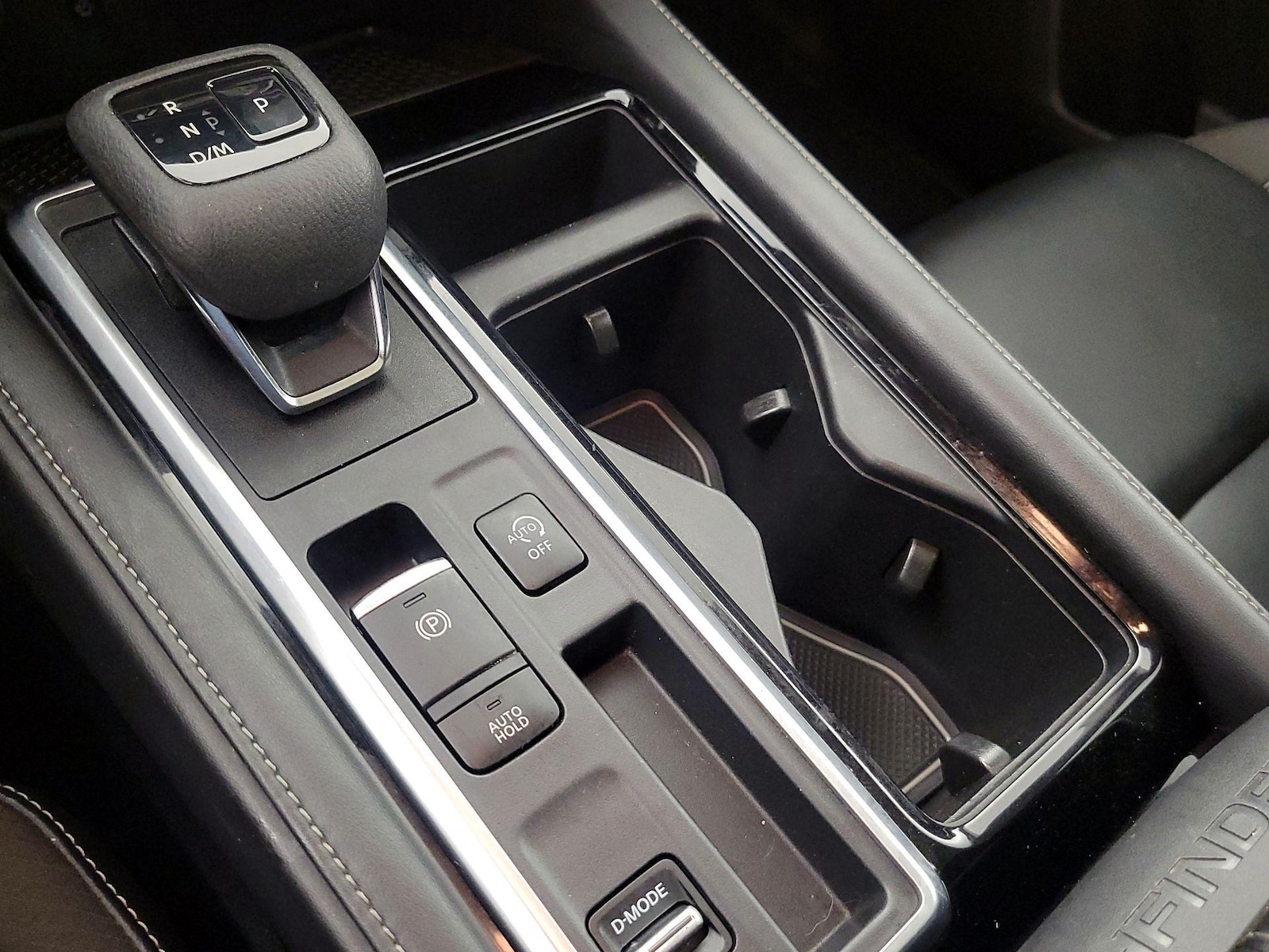 2022 Nissan Pathfinder SL - Photo 19