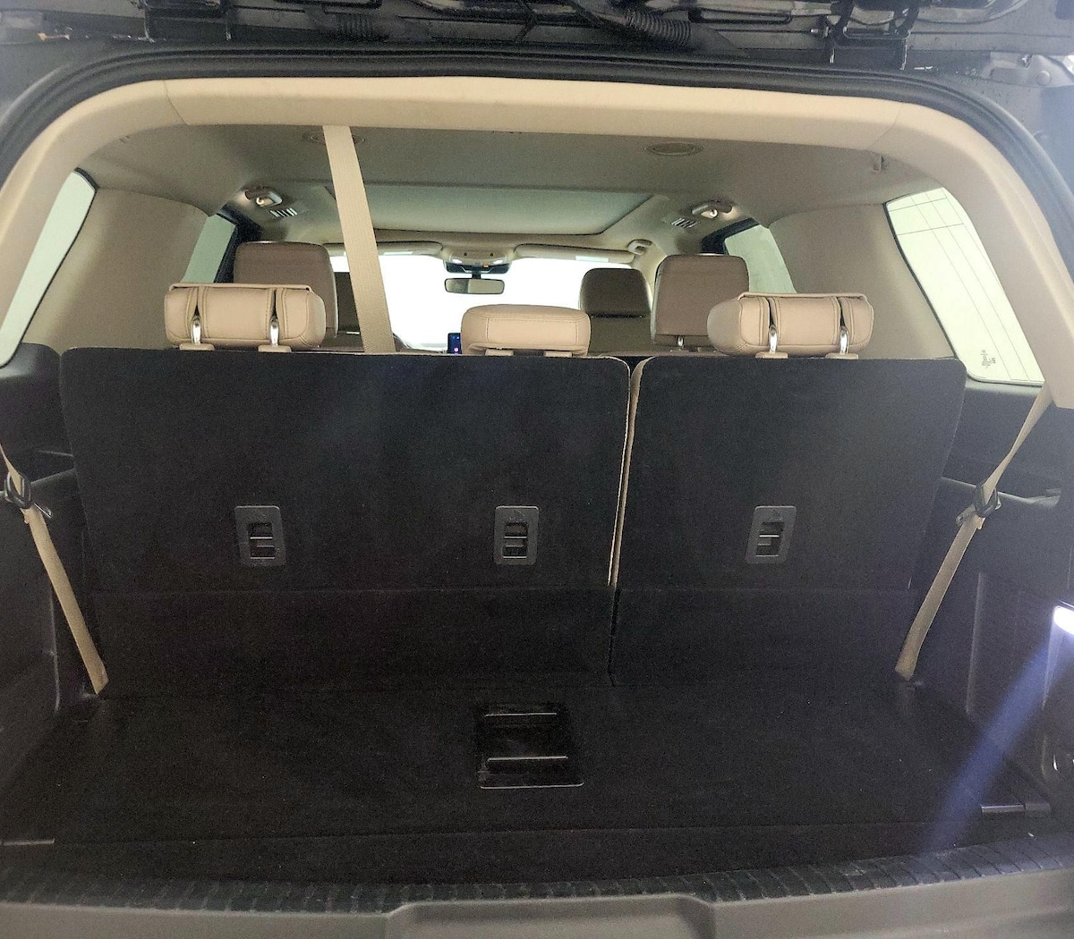 Trunk/Cargo (Seats Up)