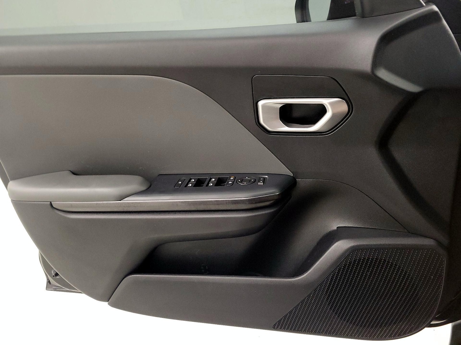 2025 Kia K4 LX - Photo 12