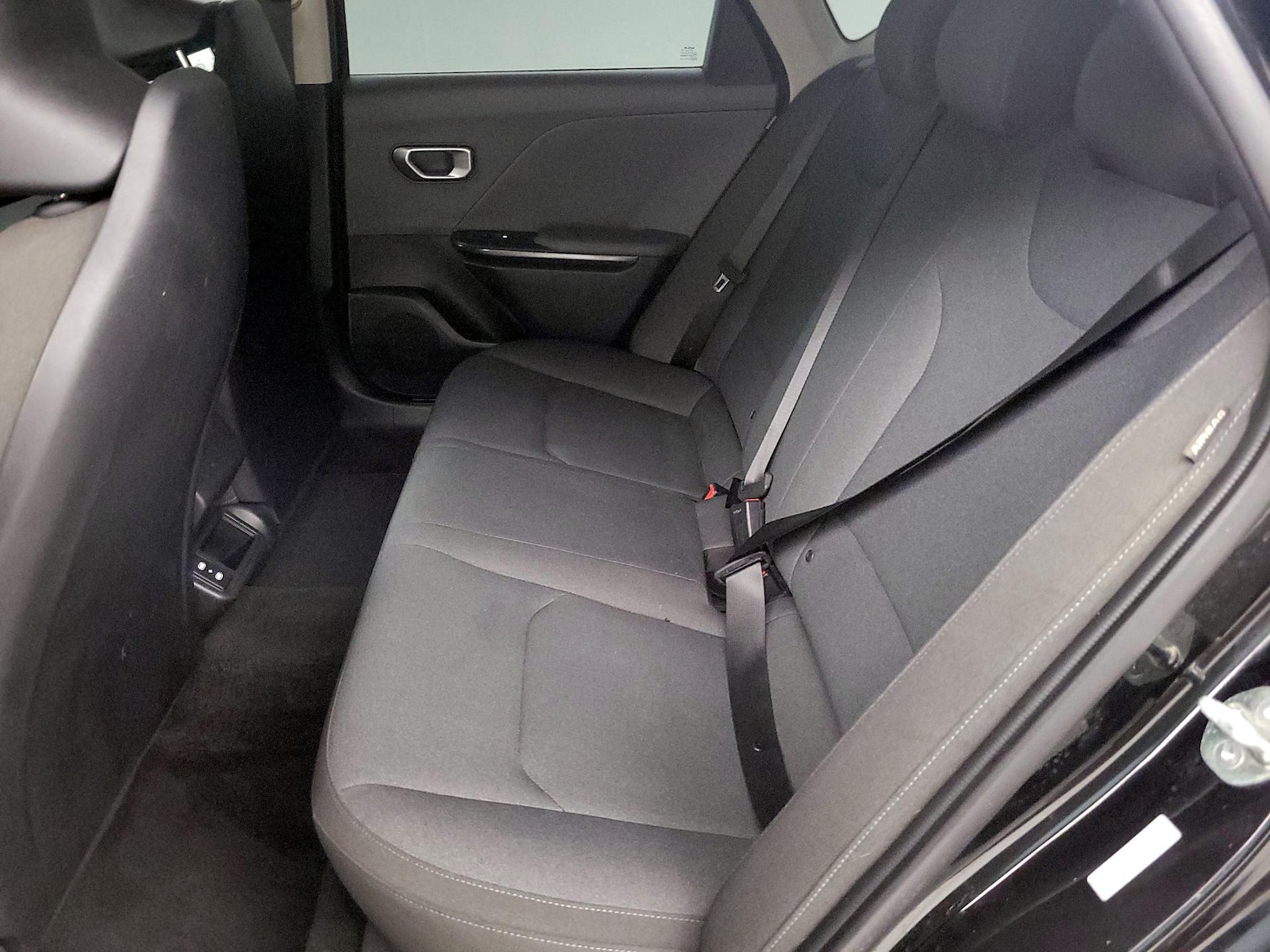 2025 Kia K4 LX - Photo 19