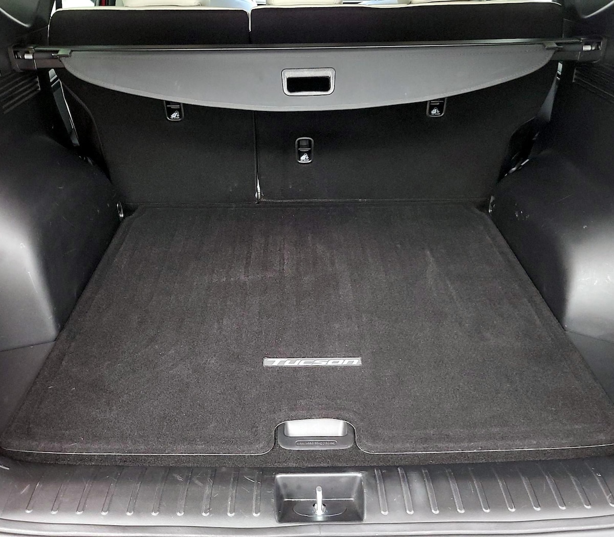 Trunk/Cargo (Seats Up)
