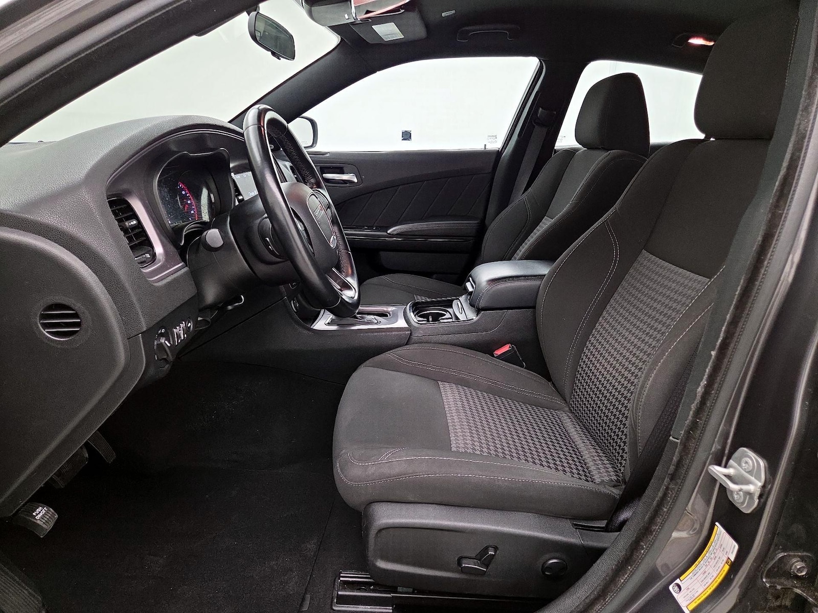 Power Seat(s) & Side Airbags