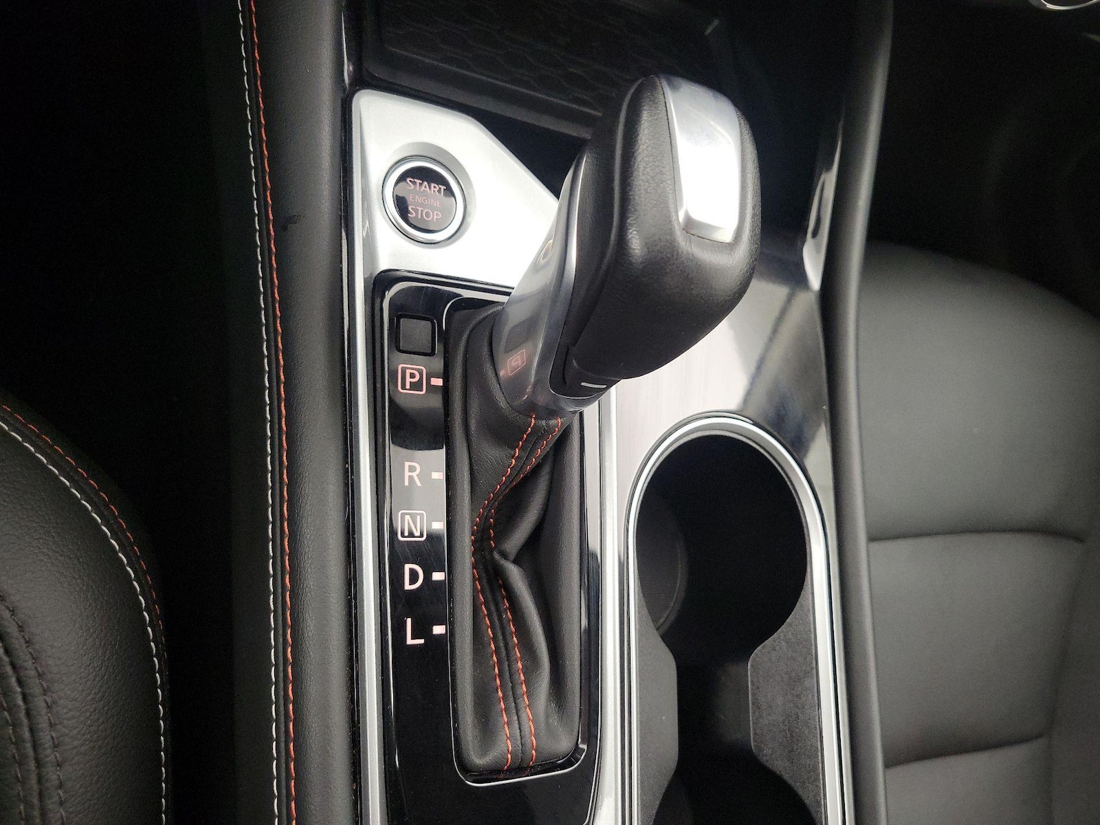 2025 Nissan Altima SR - Photo 18