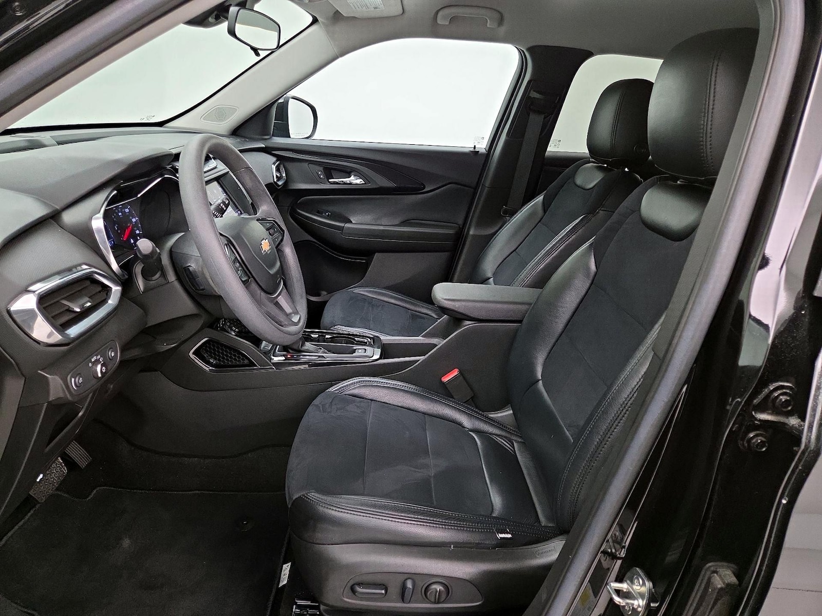 Power Seat(s) & Side Airbags