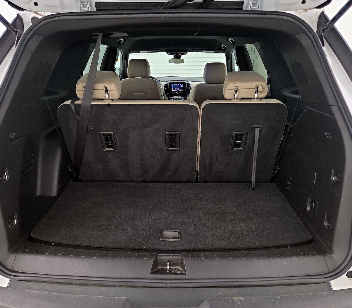 Trunk/Cargo (Seats Up)