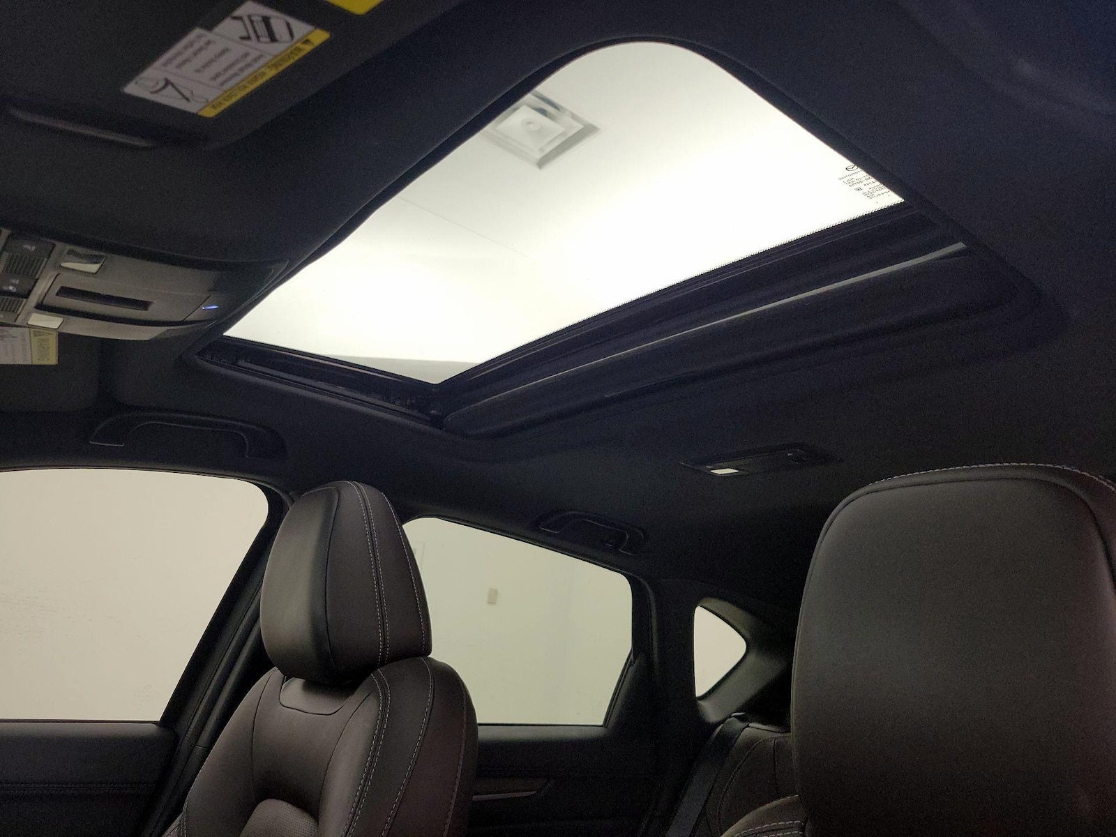 Sunroof(s) & Overhead Airbags