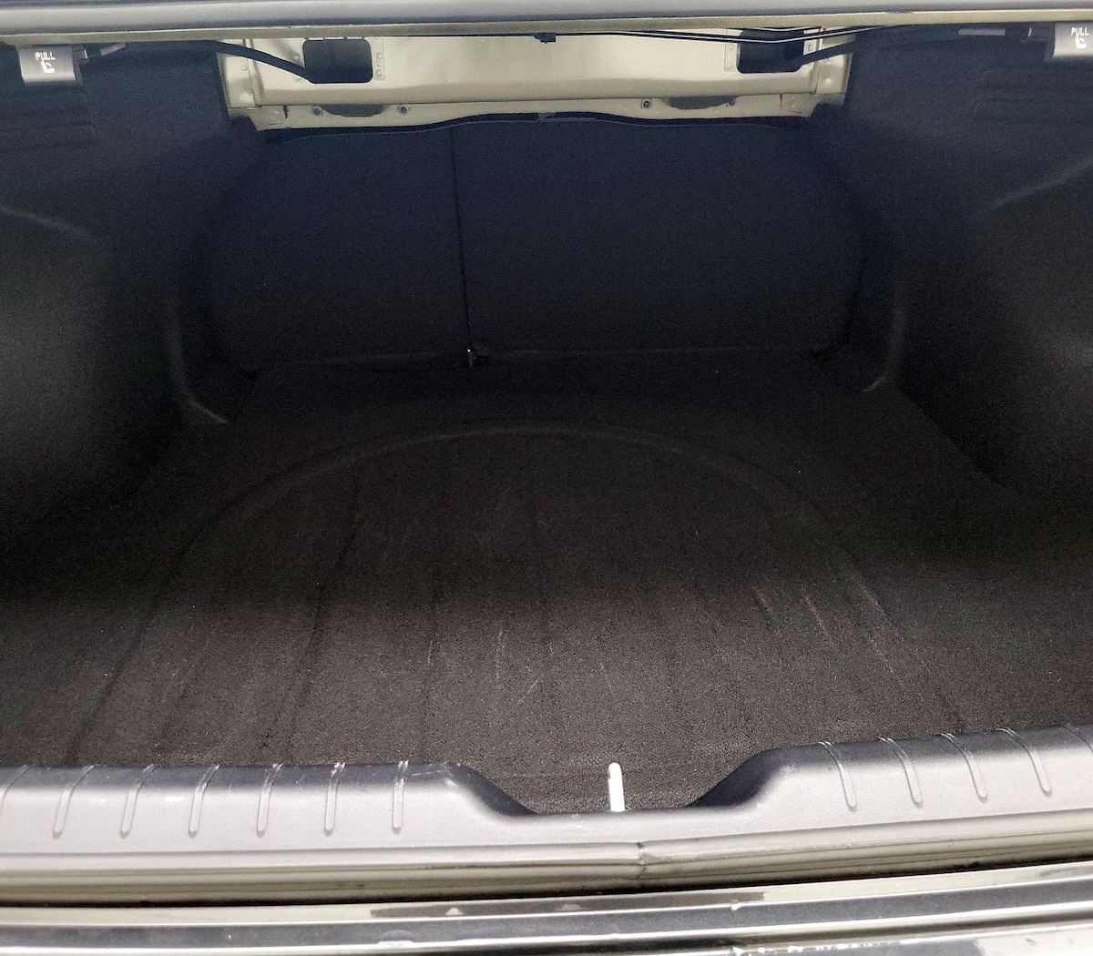 Trunk/Cargo (Seats Up)