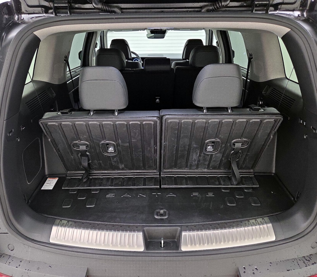 Trunk/Cargo (Seats Up)