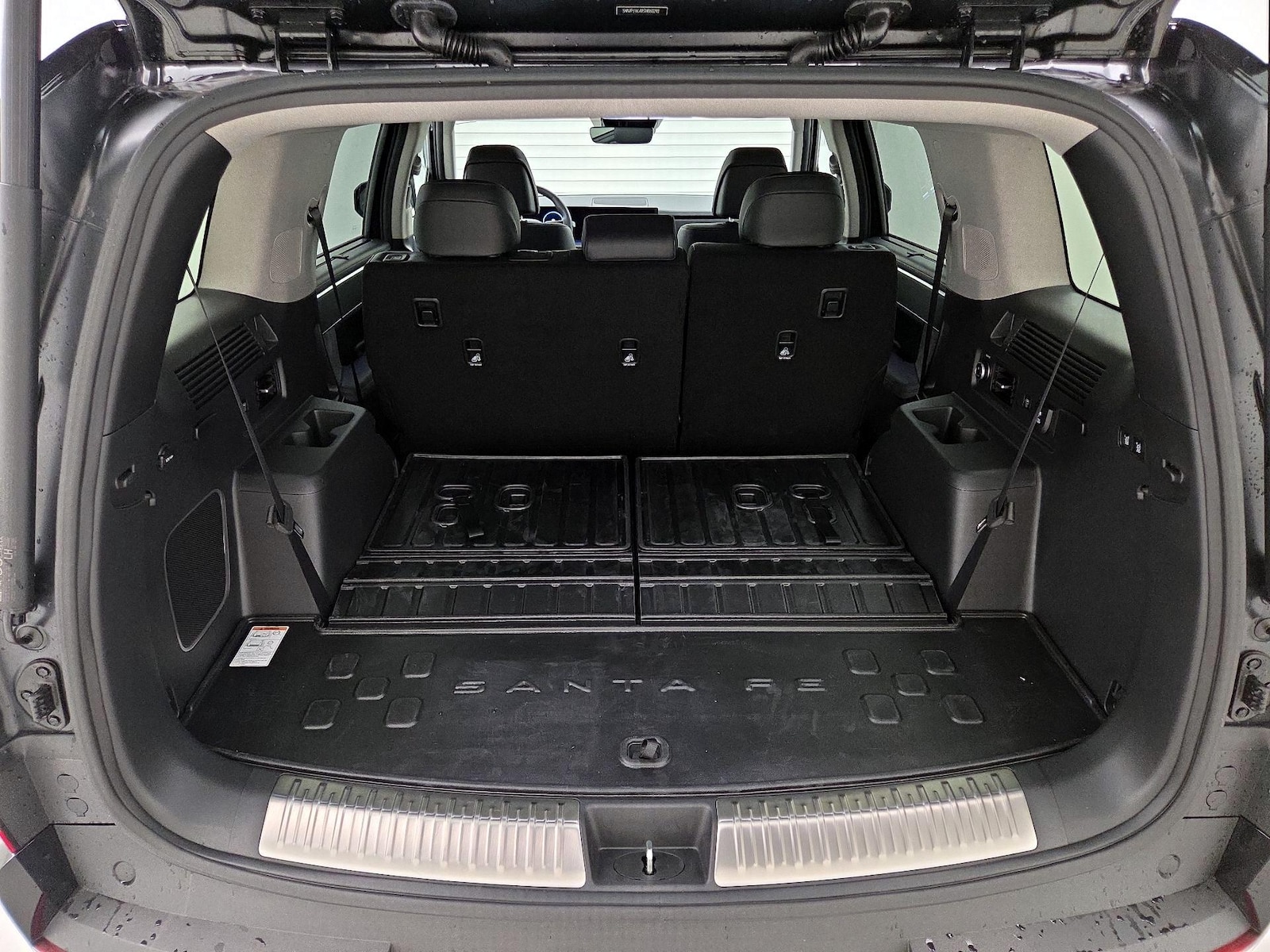 2025 Hyundai Santa Fe Limited - Photo 25