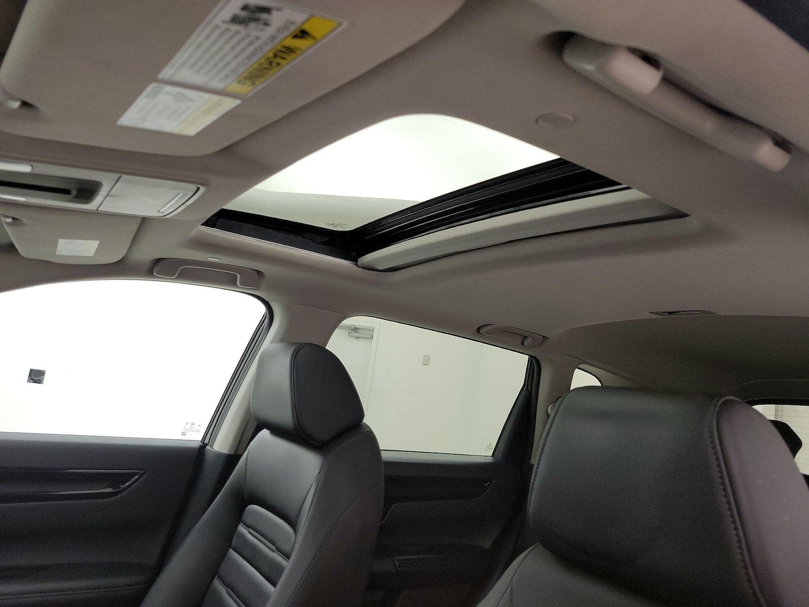 Sunroof(s) & Overhead Airbags