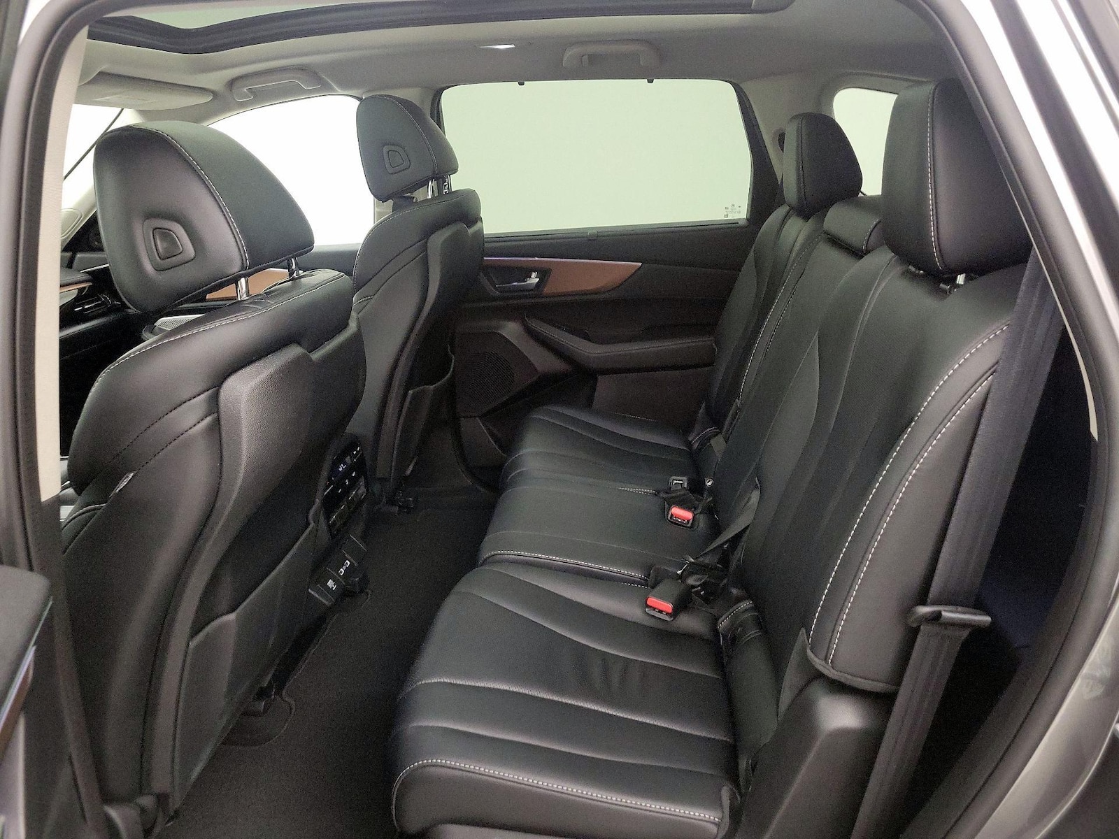 Rear Air Conditioning