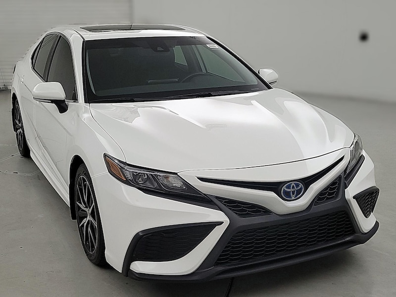 2023 Toyota Camry Hybrid SE