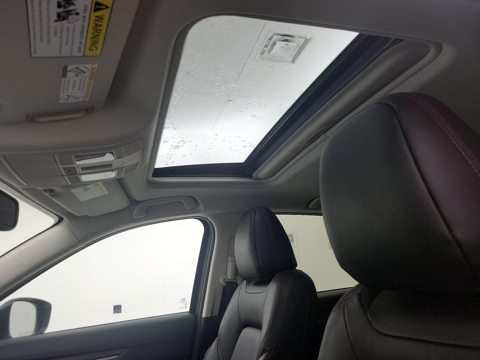 Sunroof(s) & Overhead Airbags