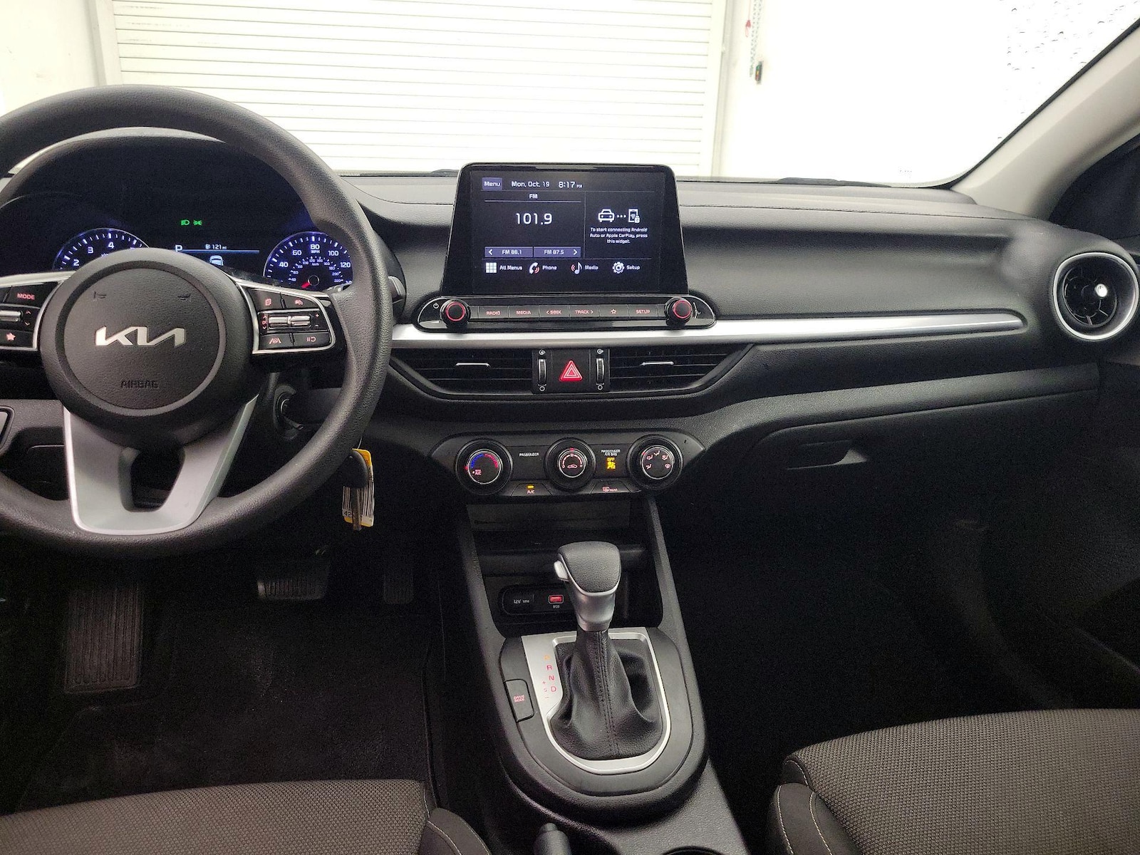 Apple CarPlay® & Android Auto™