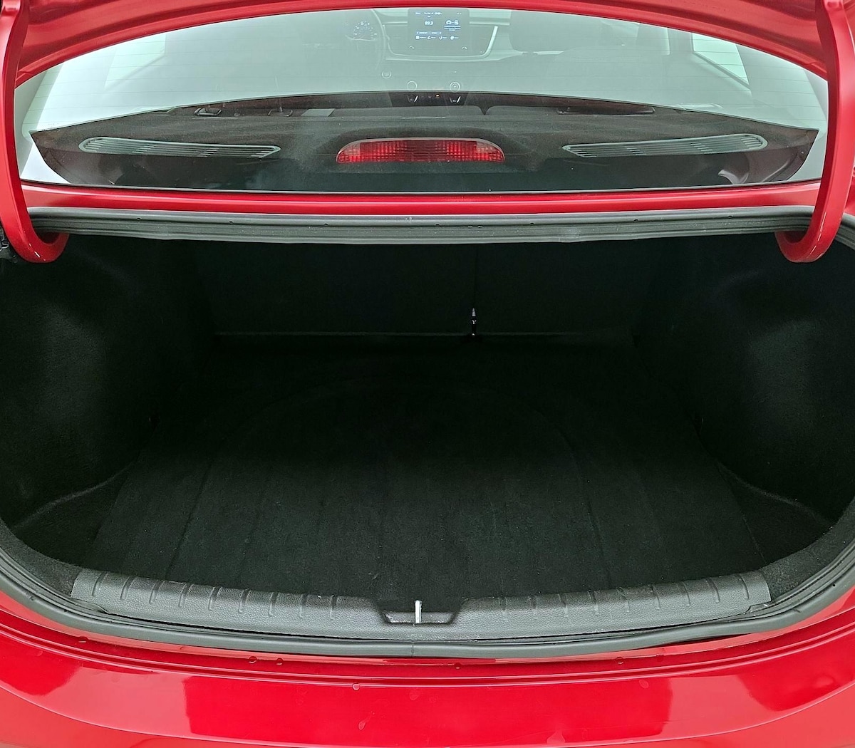 Trunk/Cargo (Seats Up)