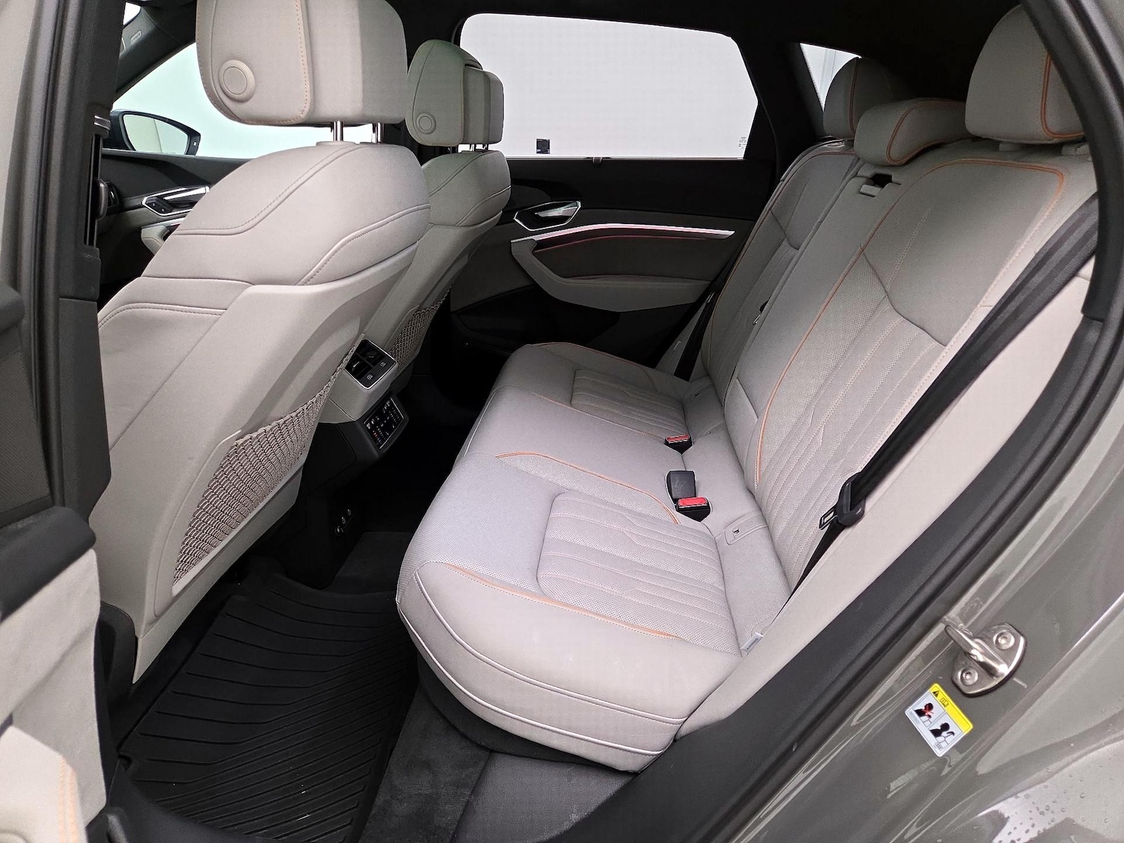 Rear Air Conditioning