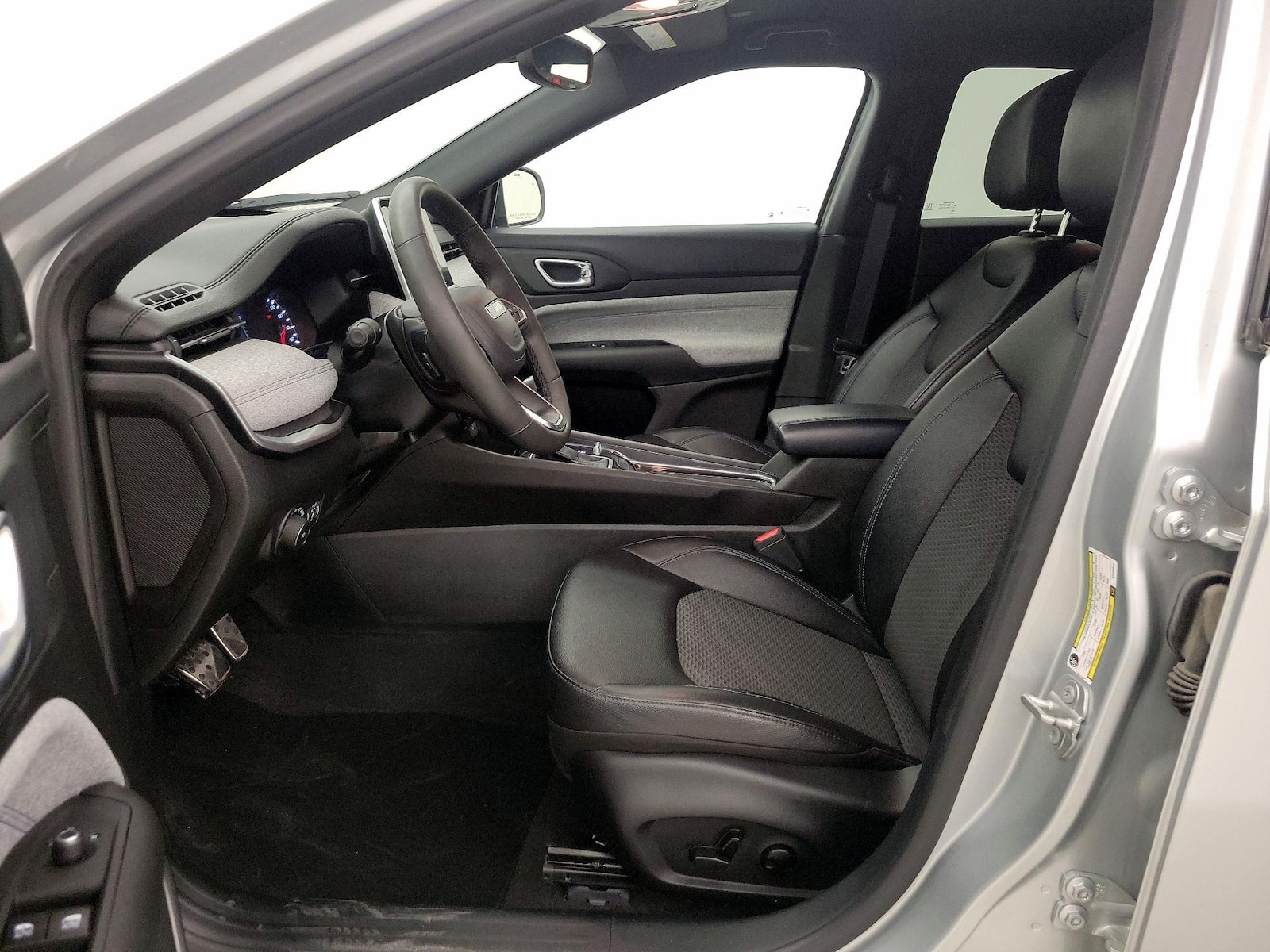 Power Seat(s) & Side Airbags