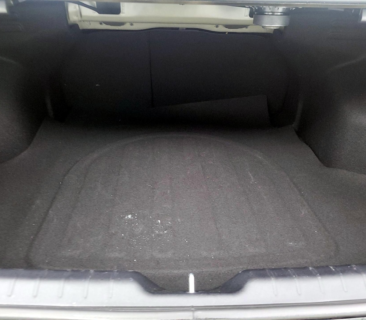 Trunk/Cargo (Seats Up)