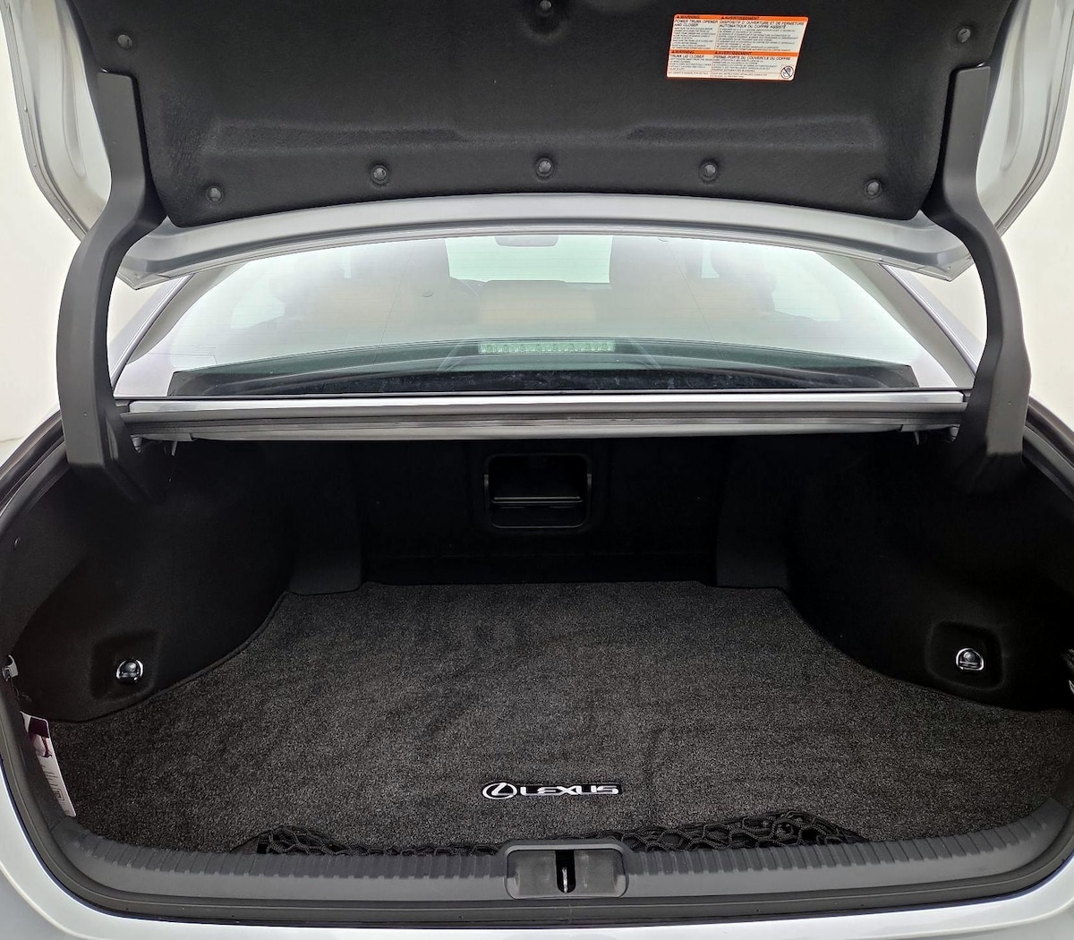 Trunk/Cargo (Seats Up)